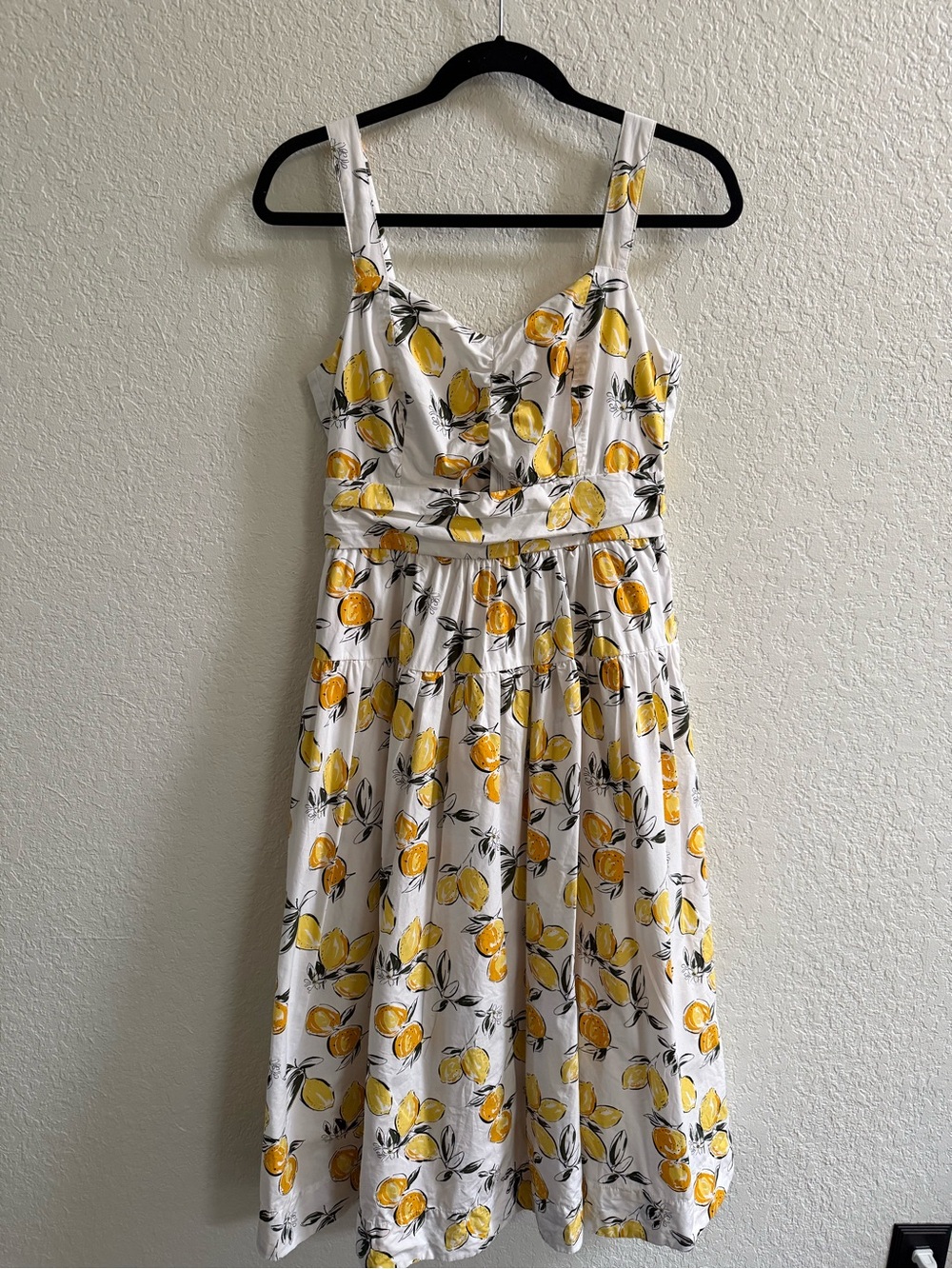 Women's White Lemon-Print Midi Dress with Sweetheart Neckline